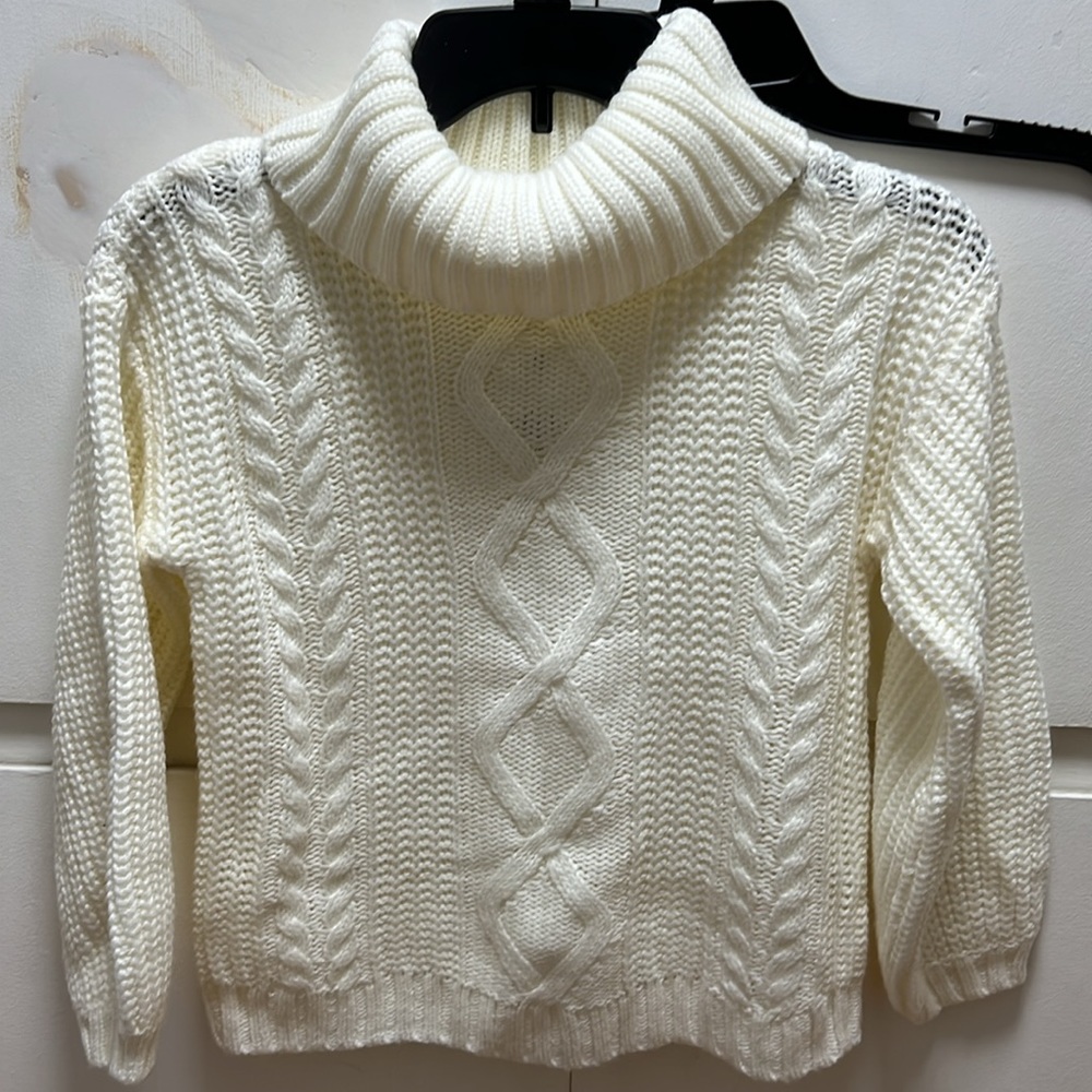 Girls knitted sweater -NWT sz M 7-8